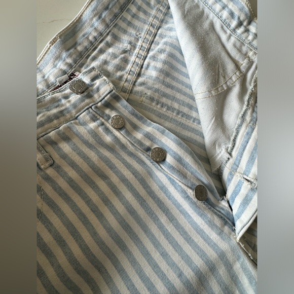 RARE 90s vintage Guess high waisted stripe shorts - Picture 8 of 16